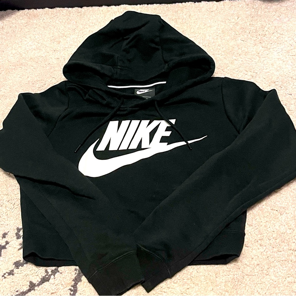 XS Nike cropped hoodie